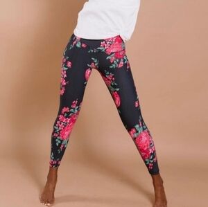 ALBION INTENTION COMPRESSION HIGH-WAISTED CROPPED LEGGINGS, ANTIGUA Xsmall